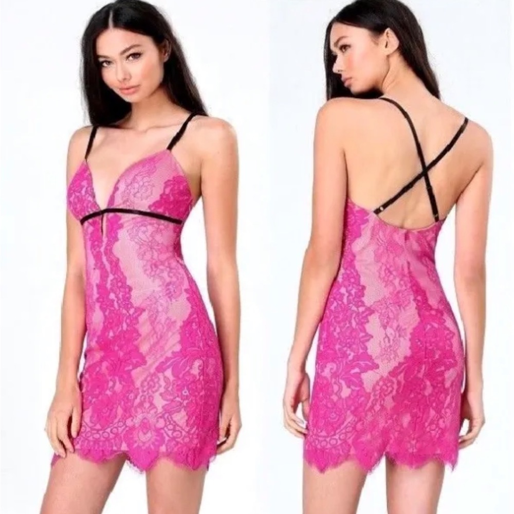 💋 bebe dress lace deep v hot pink 6 new with tags RARE 💋